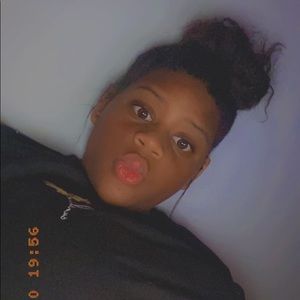 Meet your Posher, Alynda